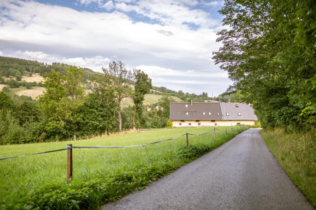 Apartmany Rubinovi Horejsi Vrchlabi Exterior foto
